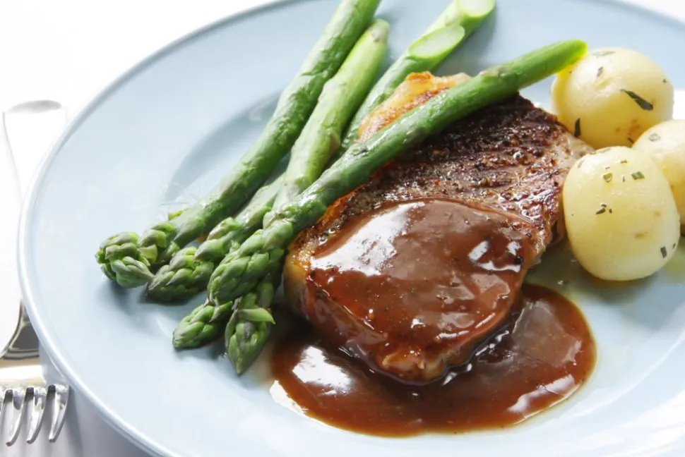 braten_und_wildsauce_1.webp Braten- und Wildsauce