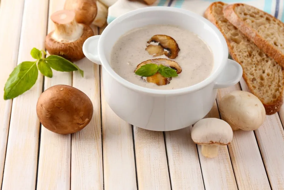 kalbfleisch_rahm__pilz_ss_8.webp Kalbfleisch, Rahm & Pilz Sösseli